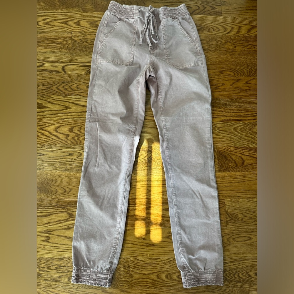 American Eagle Outfitters mauve joggers